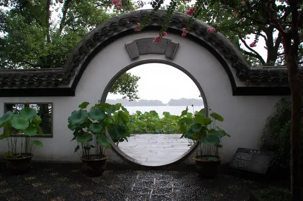 Feng-Shui-Tour-Chinese-Garden-Hangzhou-1024x680