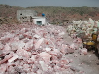 rock-salt-mine-pakistan-01