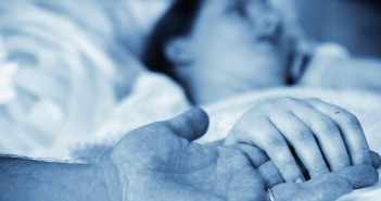 Iz kuta medicinske sestre: Evo 5 stvari za kojima umirući najviše žale iStock_000003978738Large
