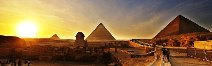 The-Pyramids-of-Giza_Fantastic-view