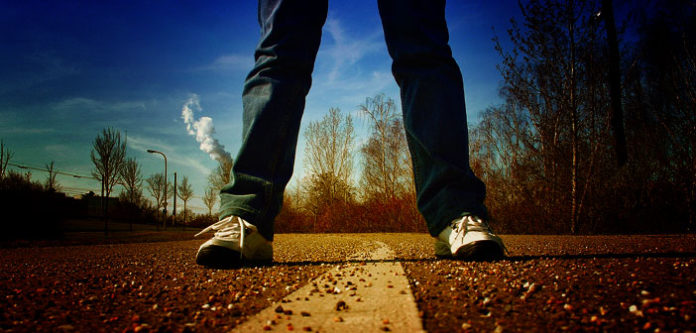 sidewalk-657906_1920
