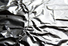 Ruska metoda iscjeljivanja: Riješite se boli u leđima uz pomoć aluminijske folije