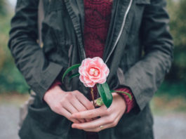 Nikad ne dolazite ni u čiju kuću praznih ruku