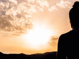 Okolnosti i ljudi koje privlačimo odraz su onoga što trebamo!