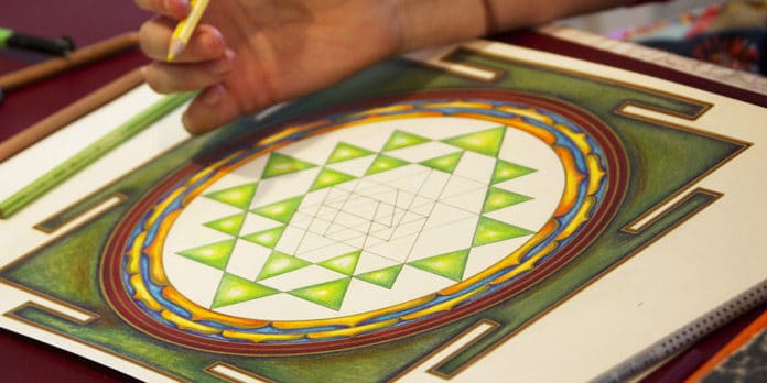 Sri-Yantra-tecaj-meditacija-uz-bojanje2