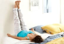 Držite noge podignute barem 10 minuta dnevno i rezultat će vas iznenaditi!