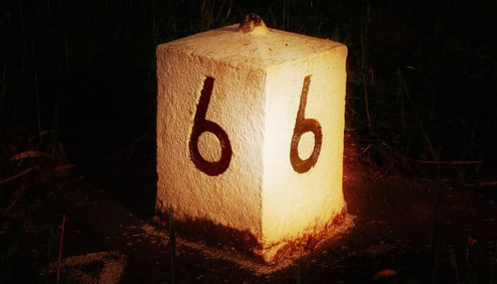 bollard-3342122_960_720