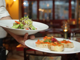 Zakon privlačenja je kao naručivanje u restoranu – Znaj što želiš i izrazi se ISPRAVNO!