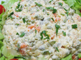 Veganska francuska salata – Sočna i lagana tekstura, posluživat ćete je uz sve!