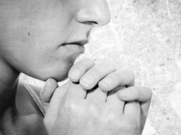 Znanstvenik tvrdi da je OVO najmoćnija molitva!