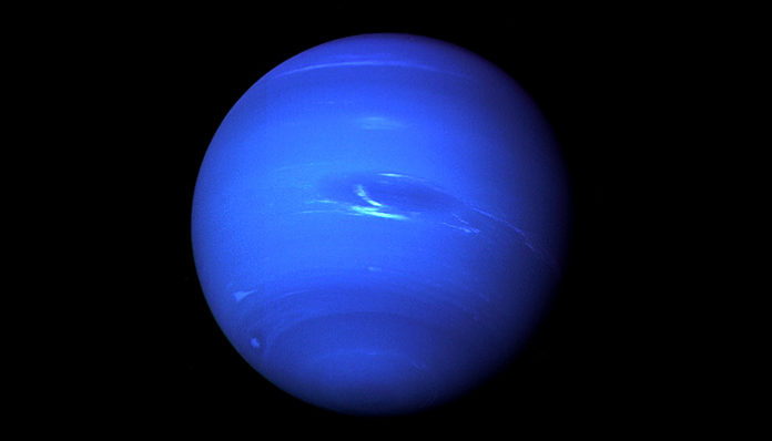 neptune-67537_960_720