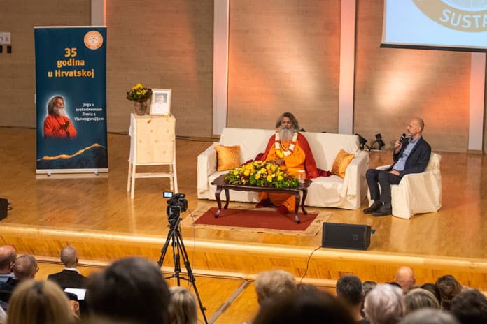 Paramhans Swami Maheshwarananda
