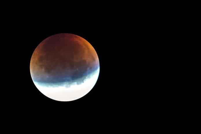 lunar-eclipse-1775740_960_720