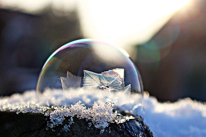 frozen-bubble-3950881_1920