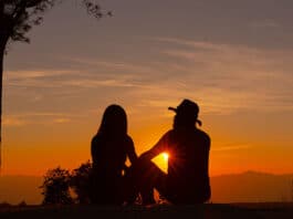 Postanite osoba puna ljubavi i privući ćete iste takve ljude – 20 afirmacija za ljubav