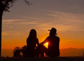 Postanite osoba puna ljubavi i privući ćete iste takve ljude – 20 afirmacija za ljubav