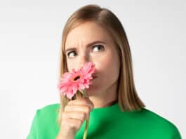 Ako osoba miriše loše, to ukazuje na ozbiljan PROBLEM U DUŠI – znak koji većina ignorira!