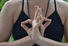 Mudra “Štit Šambale” pruža zaštitu od tuđe energije