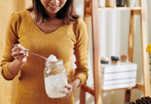 Soda bikarbona – za žensku njegu od glave do pete