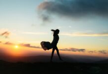 Kad ljudi pričaju o drugima, ustvari pričaju o sebi