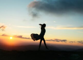 Kad ljudi pričaju o drugima, ustvari pričaju o sebi