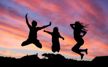 Poznata astrologinja otkriva: Tri znaka će u prosincu/decembru 2025. konačno zablistati!