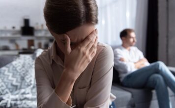 Kada veza počinje iscrpljivati: Kako prepoznati da ste u nezdravom odnosu
